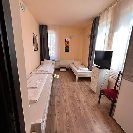 Gabor Panzio Aparthotel